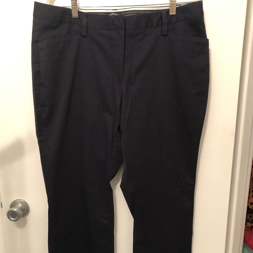 27. Land’s End Dark Navy Blue Trouser with pockets.